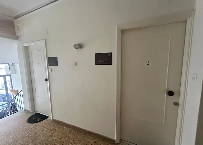 Aktis Apartment 3 Near Airport