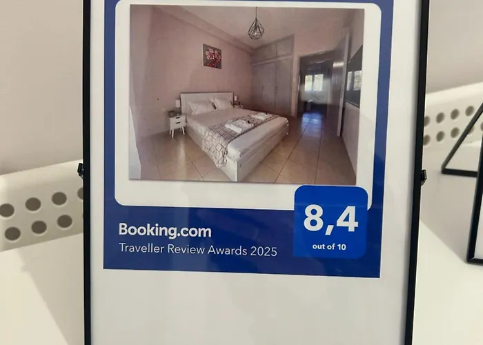 Aktis Apartment 3 Near Airport