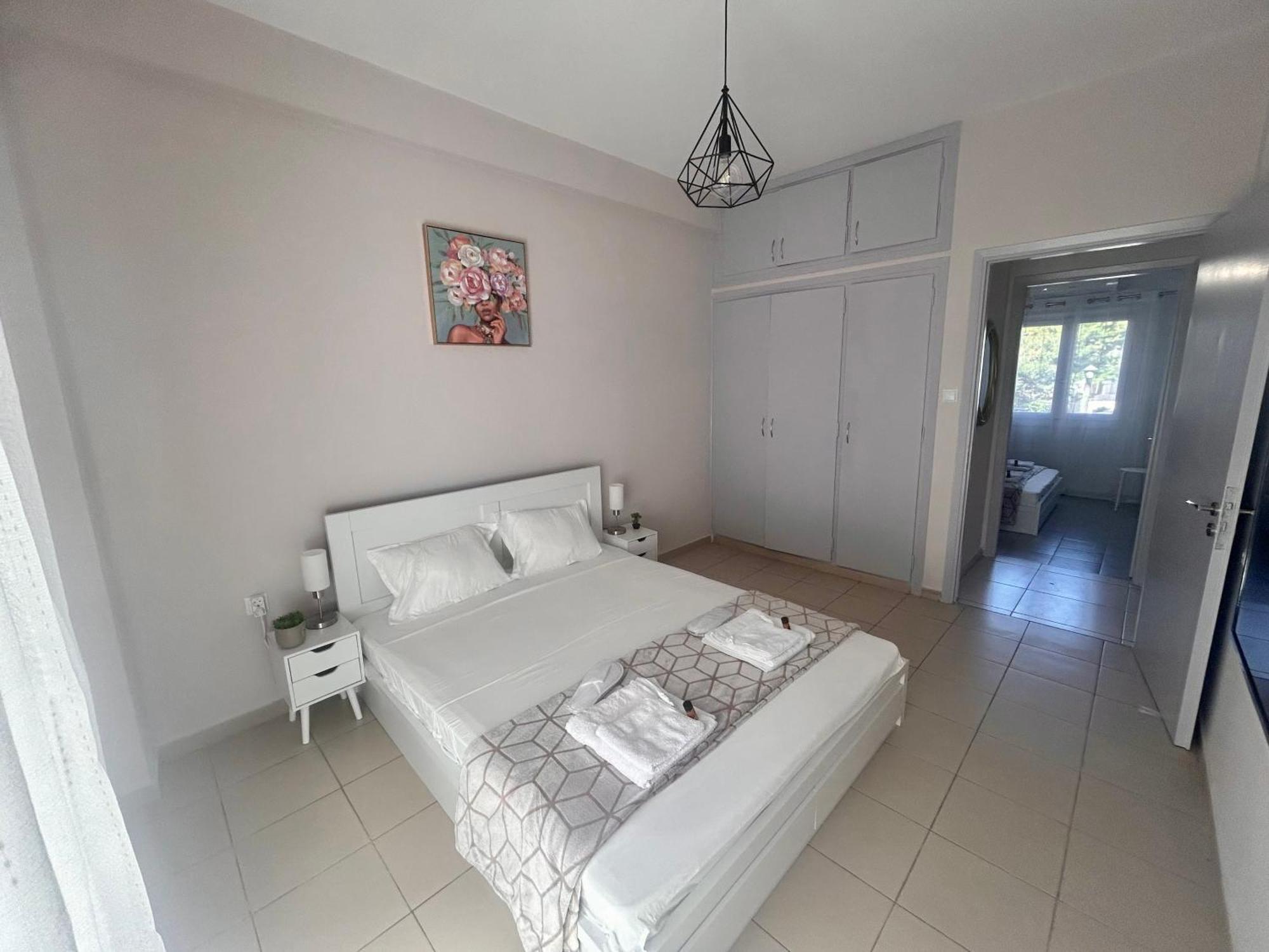 Aktis 3 Near Airport Apartment