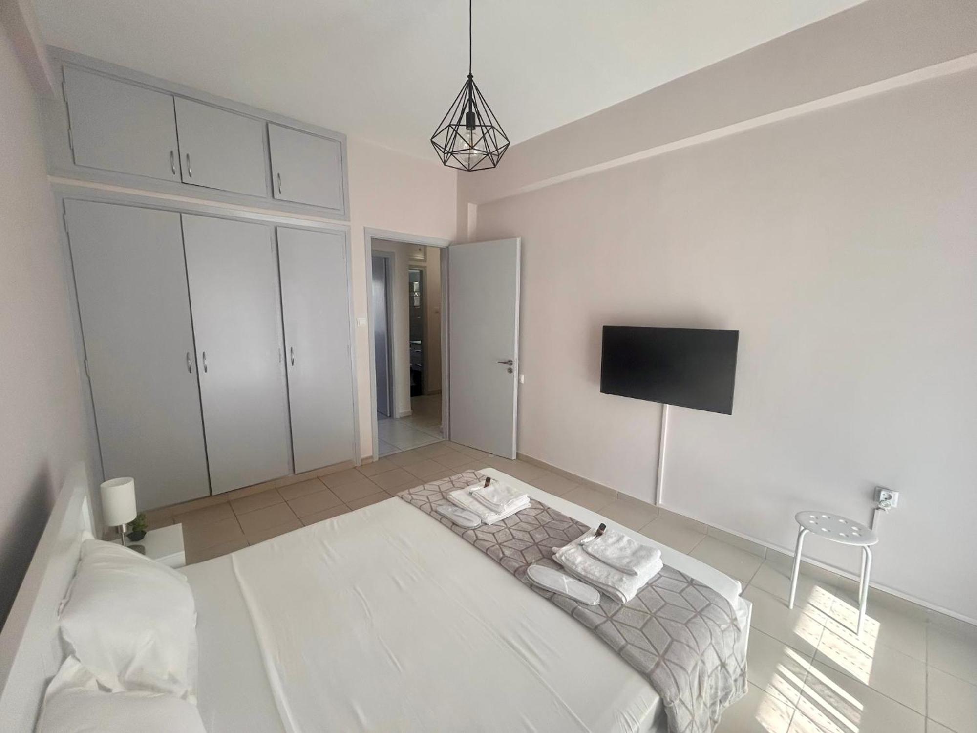 Aktis 3 Near Airport Apartment *